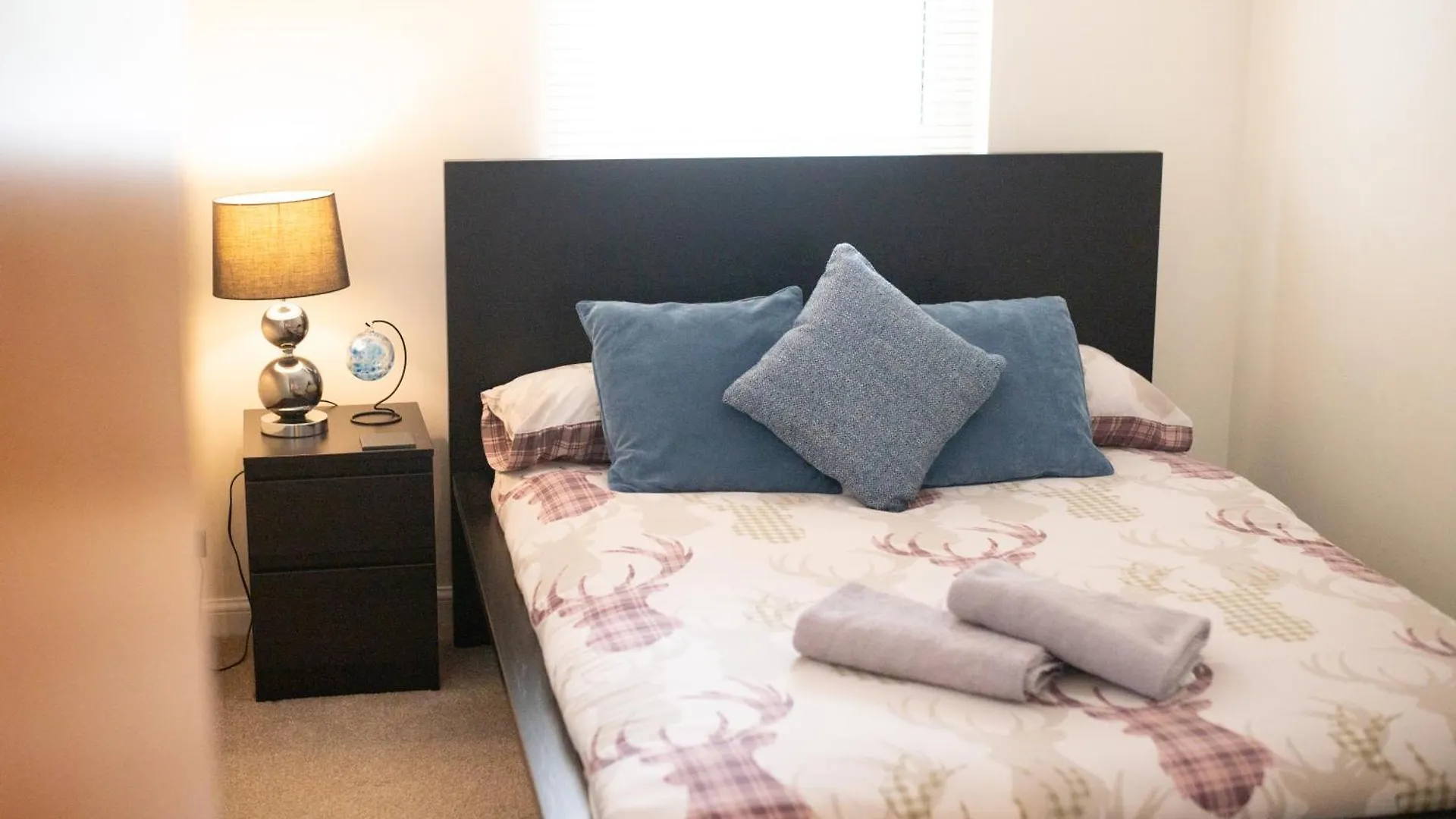 New Aberdeen Holiday Apartment - Entire Use